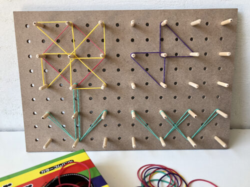 有孔ボード（パンチングボード）で知育おもちゃ「輪ゴムボード」を作る